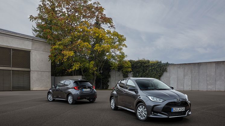 Mazda2 Hybrid er en kompakt men rummelig hatchback, der udelukkende leveres med en fuldhybrid-drivlinje.