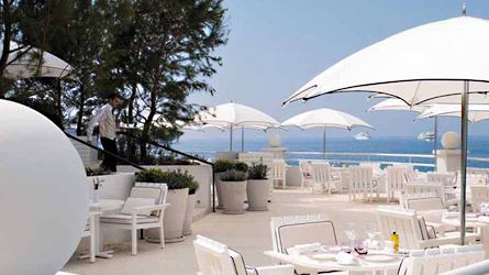 Erster Michelin Stern für Restaurant mit Bio Produkten: Restaurant ELSA im Monte-Carlo Beach Hotel