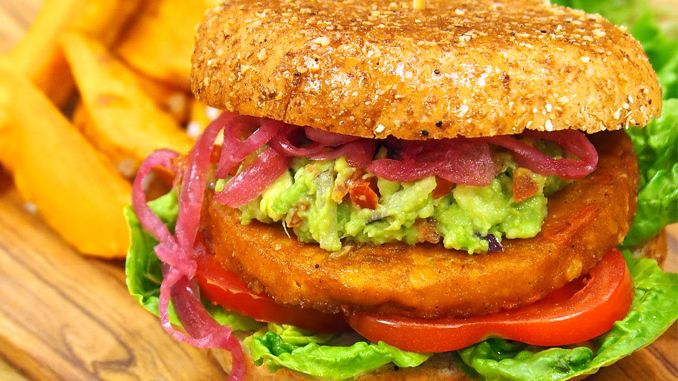 Vegetariska Burgare är en ny spännande produkt från Felix Veggie sortiment. Burgaren är en ovo-vegetariska grönsaksburgare med linser, morot, råris och solroskärnor. 
