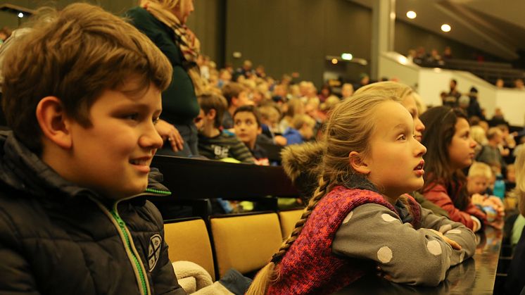 Viertklässler der Grundschule Louisenlund beim Besuch der Kinder- und Schüleruni Kiel 