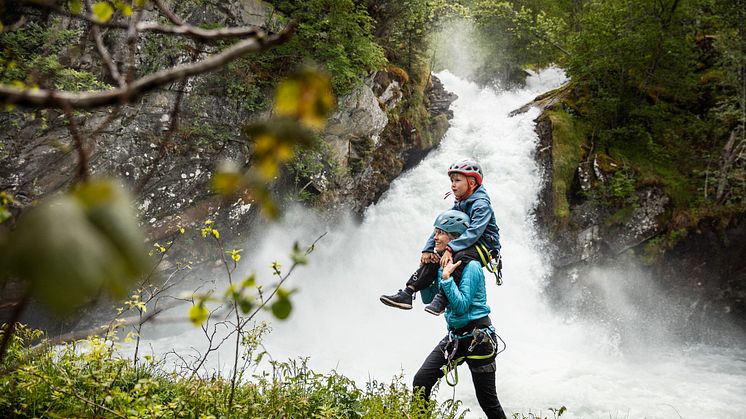 Naturparken i Geiranger er gøy for store og små. Foto: Marius Beck Dahle 