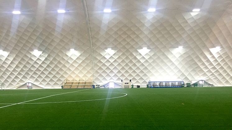 ​Fullstor övertryckshall för fotboll i Piteå