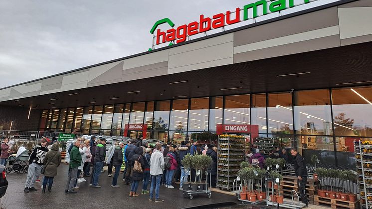 Nach nur einem Monat Umbauzeit wurde der hagebaumarkt Tumeltsham am 29. März 2023 eröffnet