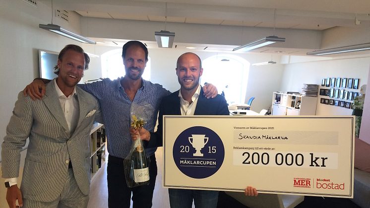 SkandiaMäklarnas sommarkampanj bäst i nya branschtävlingen Mäklarcupen