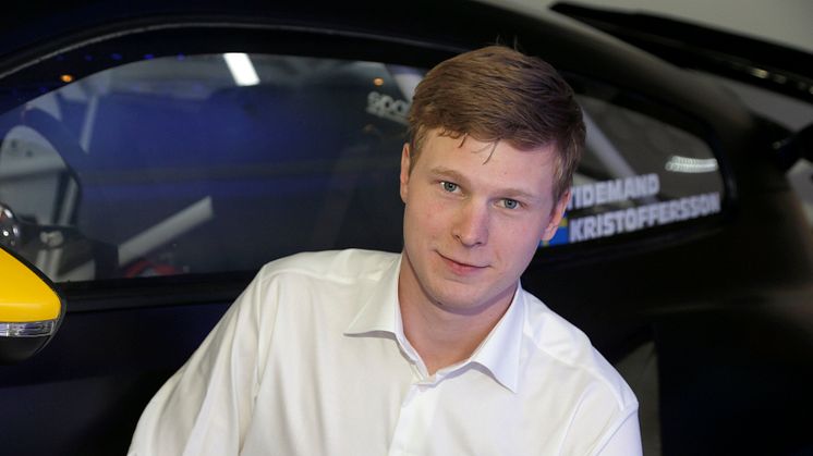 Grus, hopp och hästkrafter när Kristoffersson gör rallycrossdebut med Volkswagen