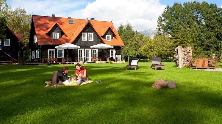 Über den begehrten  „HolidayCheck Gold Award“ können sich in Brandenburg unter anderem die „NaturApartments & LandHaus Stauensfließ" freuen. Foto: TMB-Fotoarchiv/Paul Hahn.