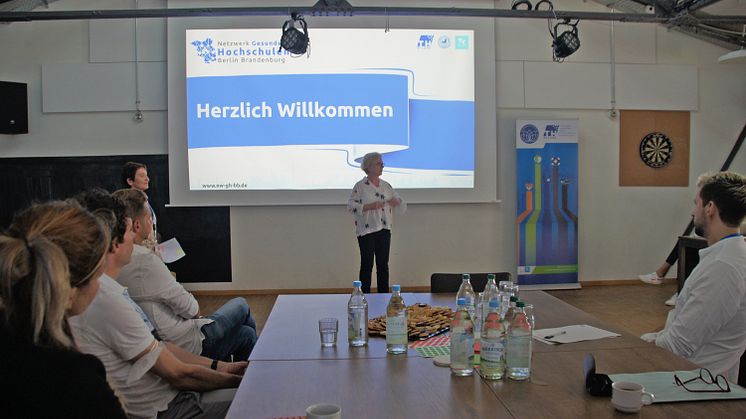 Die Präsidentin der TH Wildau, Prof. Ulrike Tippe, unterstrich beim Treffen des „Netzwerk Gesunde Hochschulen Berlin-Brandenburg“ deren Bedeutung für die Region und des Themas Gesundheit für die Hochschule insgesamt. Bild: © TH Wildau