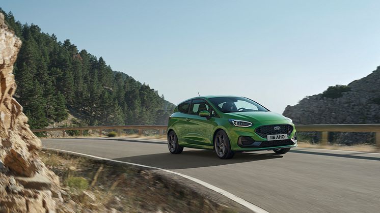 2021_FORD_FIESTA_ST_02