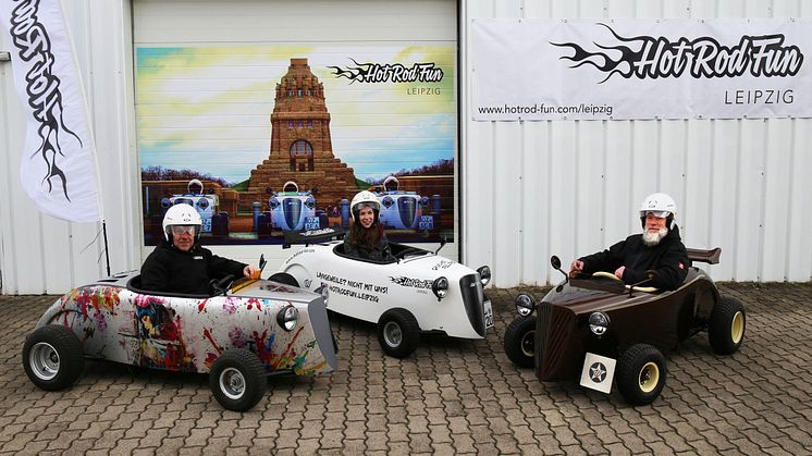 Andreas Nötzel, Josefin Möbius und Maik Wenckstern präsentieren die Hot Rods - Foto: Sarah Stollberg