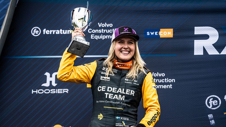Klara Andersson tog en fin andraplats i den inledande tävlingen i World RX 2024