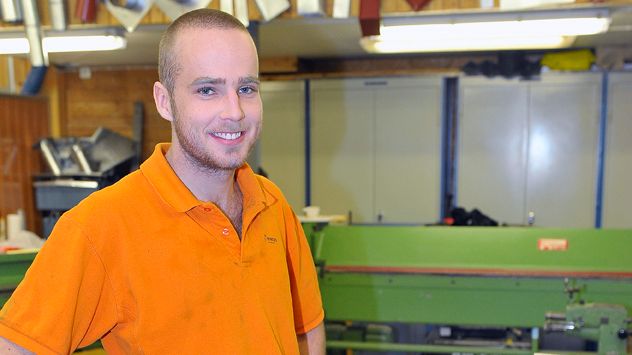 Tony Nilsson från Hahrska gymnasiet åker snart till SM för unga plåtslagare