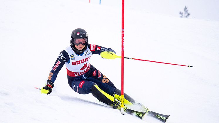 Susanne Jakobsen, Storklintens AK Skalp, är en av åkarna som tar hem 10 000 kronor från Svenska Spel Alpine Elite Tour i Sundsvall. Foto: Ski Team Sweden Alpine/Erik Segerström