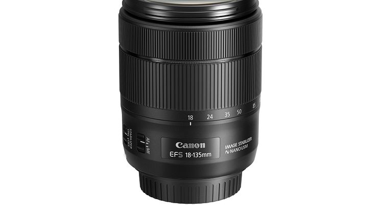 EF-S 18-135mm f3.5-5.6 IS USM  Slant with cap