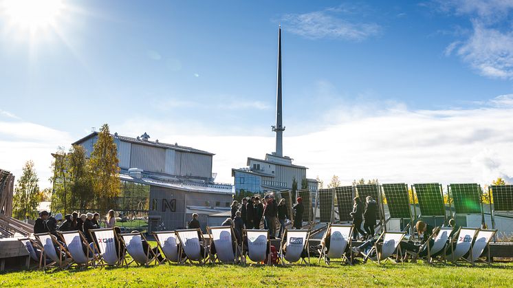 Under ForskarFredag och ForskarLördag kan barn och vuxna lära sig mer om vad forskning är och kan vara. Foto: Mikael Sundkvist