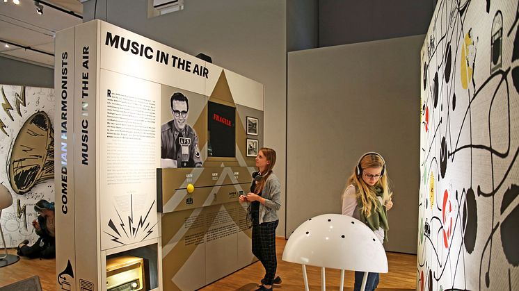 Blick in die Ausstellung "Oh Yeah! Popmusik in Deutschland" im Stadtgeschichtlichen Museum Leipzig