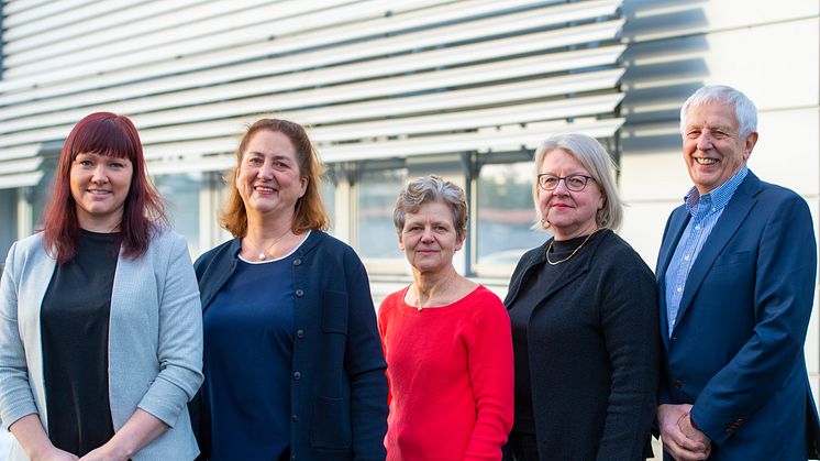 UBI-alumnen HiloProbe AB har fått ytterligare evidens för sin produkt ColoNode. HiloProbes grundare fr.v: Lina Olsson, Marie-Louise Hammarström, Anne Israelsson, Gudrun Lindmark och Sten Hammarström.  