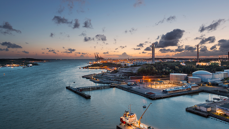 Inga raka rör i Göteborgs hamn