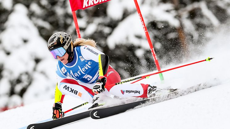 Lara Gut-Behrami races to the podium in the Giant Slalom