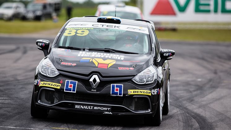 Wernersson testsnabbast i Clio Cup inför Västkustloppet i Falkenberg