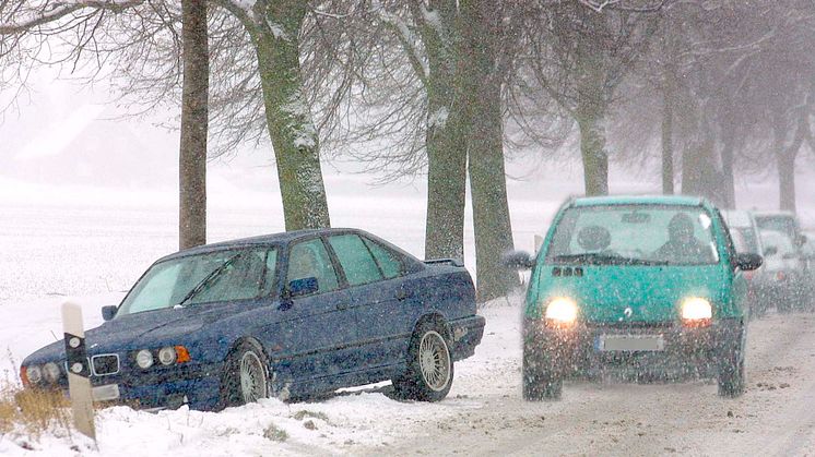 Flere velger piggdekk på grunn av dårlig vinter