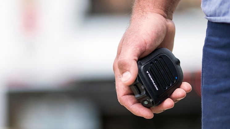 Förläng räckvidden på era fordonsburna radio med Motorolas nya trådlösa monofon