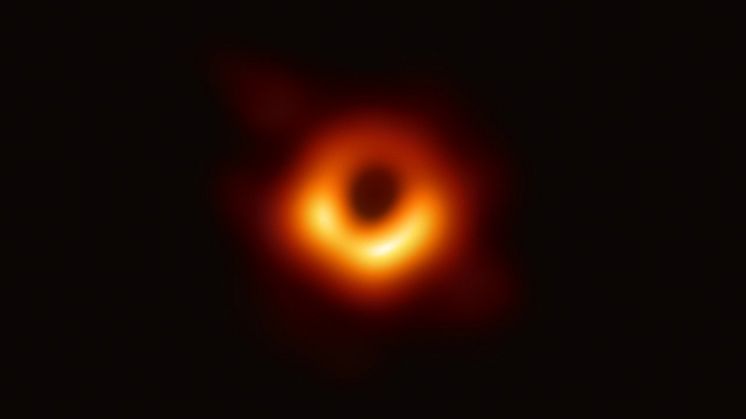 Radio image of the black hole in the M87 galaxy. Photo: Event Horizon Telescope collaboration.     