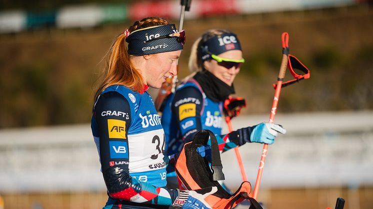 LEDER IBU-CUP: Maren Hjelmeset Kirkeeide har nylig blitt 20 år. Juniorløperen leder sammenlagt på nivået under verdenscupen. Foto: Christian Haukeli.
