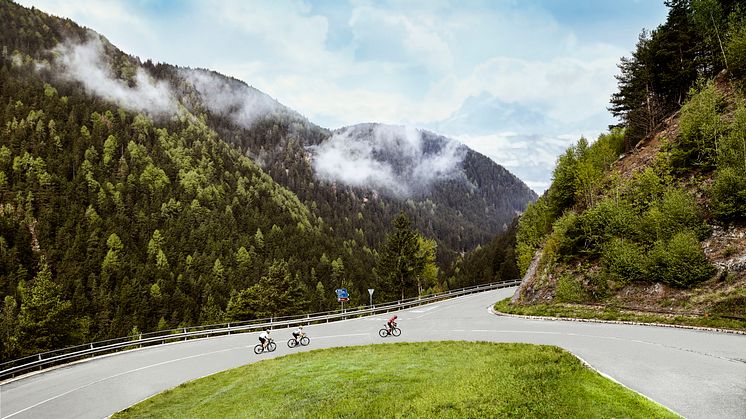 Garmin® og Tacx® offentliggjør sponsoravtaler med flere profesjonelle sykkelteam 