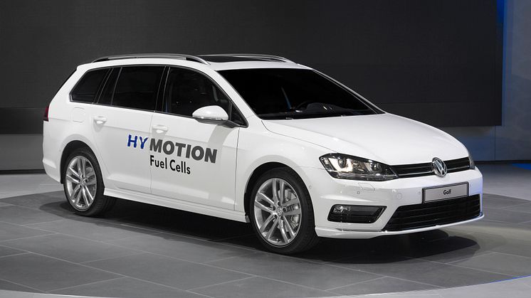 ​Verdenspremiere - Golf Variant HyMotion