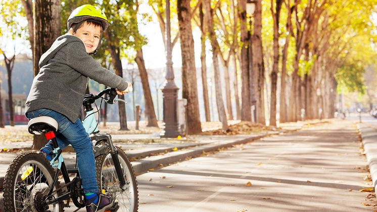 Nu begynder børnene i skole igen - mange af dem cykler. Tag hensyn til de bløde trafikanter og tag hjemmefra i god tid..