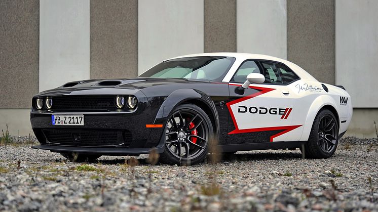  Dodge Challenger SRT Hellcat in the Ida Zetterström Edition