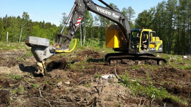 Låt maskiner plantera skogen