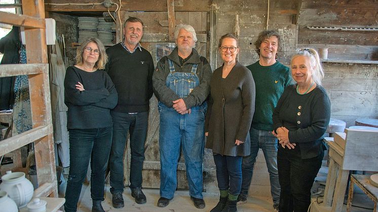 Keramikerna på Keramikrundan på Gotland från vänster Anki Wolter, Thord Karlsson, Knutte Larsson, Anette Baggieri, Torleif Solberg och Lena Scharp.