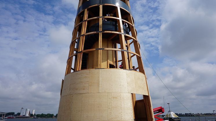 Der Tourismus-Service Fehmarn feiert Richtfest des neuen Aussichtsturms am Yachthafen in Burgtiefe ©TSF