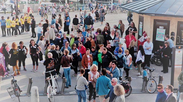 Folk i Almedalen, arkivbild