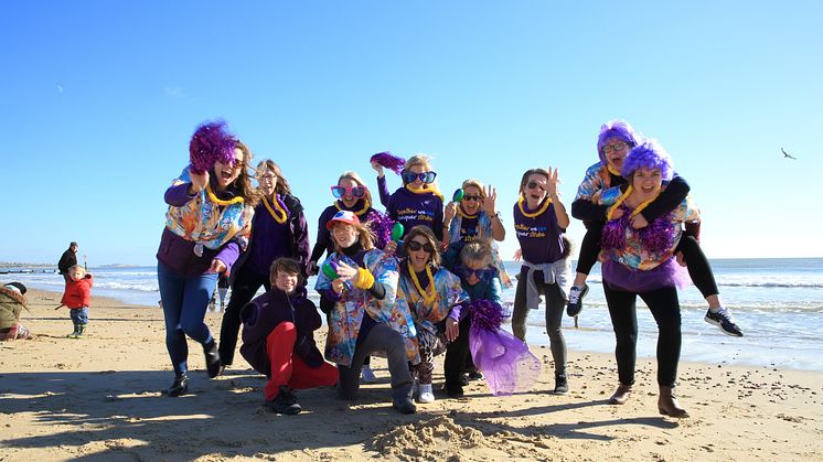 ​Local residents bring some sunshine to Bournemouth residents with a flash mob