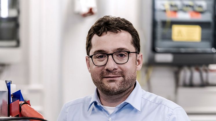 Stefan Reichert, Gruppenleiter „Stromrichtereinheiten“ des Fraunhofer-Instituts für Solare Energiesysteme ISE