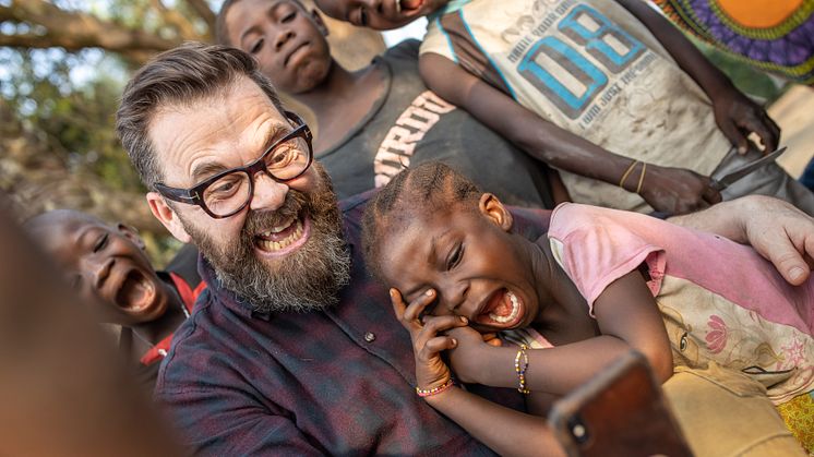 Klaus Sonstad og Nanah i Sierra Leone