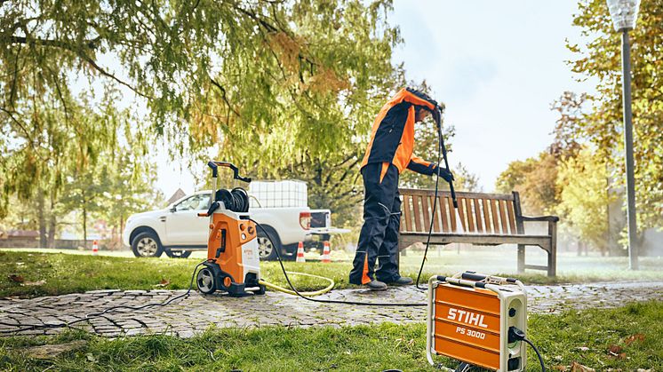 Uusi STIHL PS 3000 on kompakti ja tehokas virtalähde, joka takaa suorituskyvyn kaikissa tilanteissa. Kuva: STIHL.