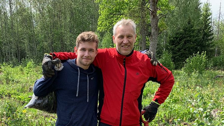 Jonathan och pappa Johan Borg, inköpschef BoKlok. 