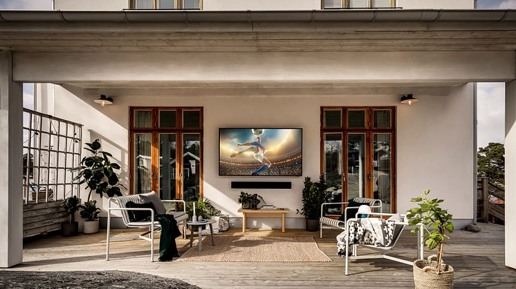 Endelig lander Samsungs udendørs TV The Terrace på det danske marked