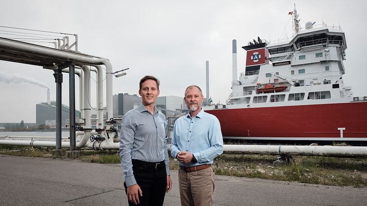 Sune Petersen, Head of Sustainability & Strategy, DCC & Shell Aviation Denmark und Karl Henrik Dahl, Managing Director, Oiltanking Copenhagen A/S. © Oiltanking Copenhagen A/S. Foto: Christoffer Regild