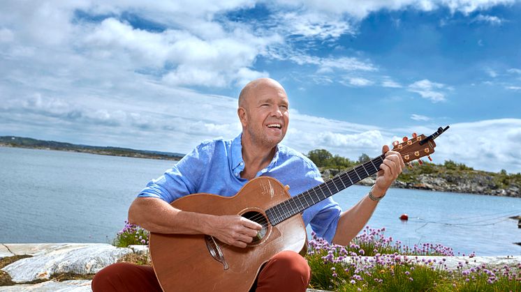 ​Folkfest med Lasse Kronér och Rolfs Flyg & Buss