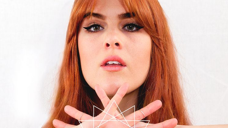 Dotter tillbaka med nya singeln "Creatures of the Sun"