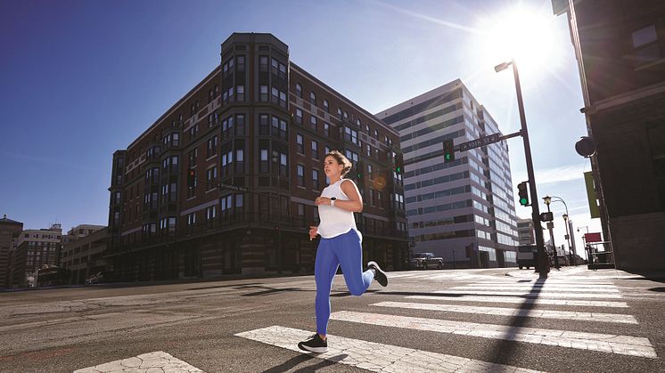 Garmin juhlistaa Global Running Day:tä lanseeraamalla helppokäyttöisen Forerunner 55 GPS-juoksukellon