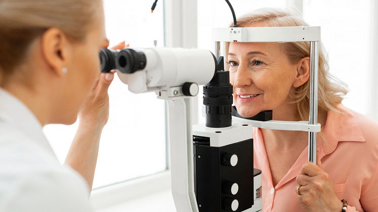 få afhjulpet gener med et øjenlågsløft