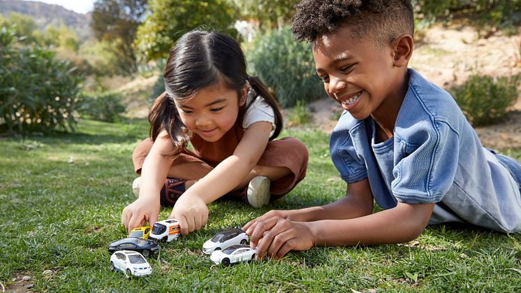 Kinder werden spielerisch in Richtung einer umweltbewussteren Zukunft gelenkt.