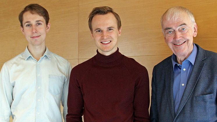 – Målet är att vår metod ska ersätta CTG-apparaterna på sikt. Utrustningen kommer att vara lättare, betydligt billigare och mindre, vilket gör att den kommer att vara tillgänglig för fler och enkel att ta med sig, säger David Kastö, mitten.