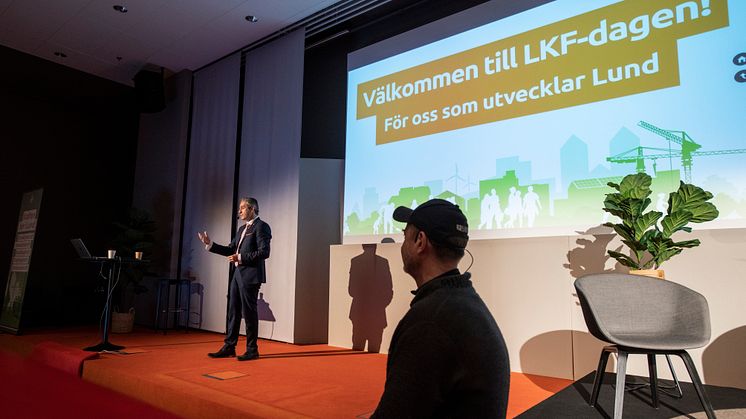 Energi- och digitaliseringsminister Khashayer Farmanbar var en av talarna på LKF dagen 2022 - fokus på innovation och utveckling för lundabornas bästa.