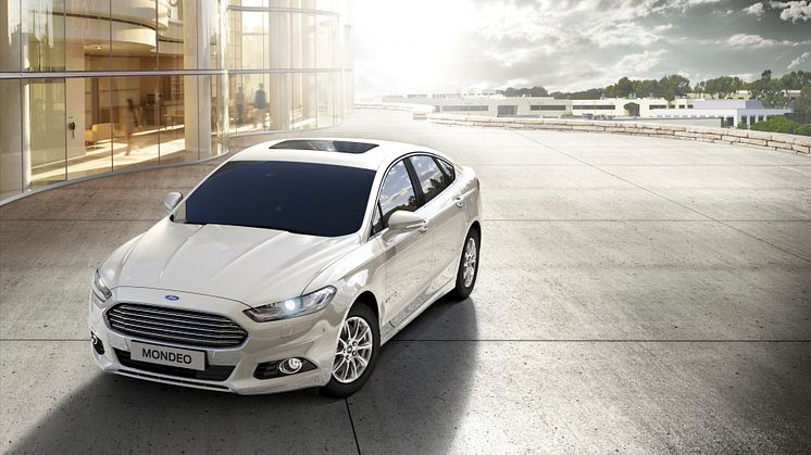 Täysin uusi Ford Mondeo Hybridimalli